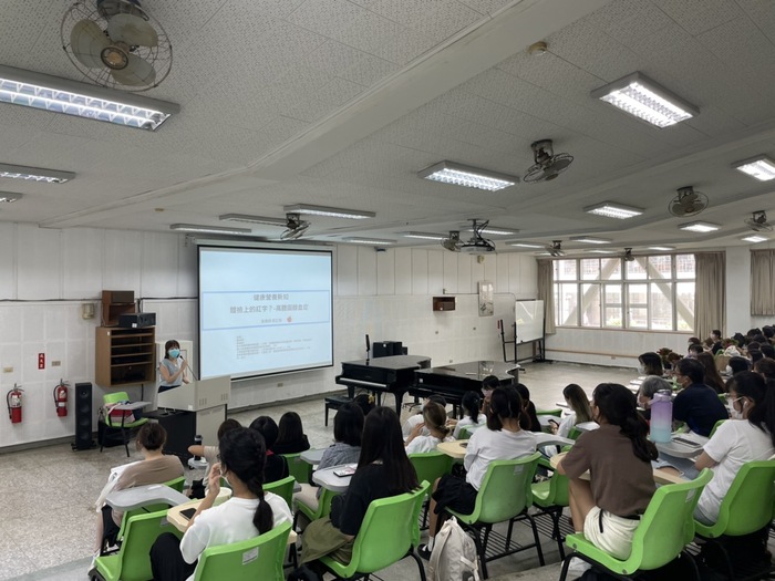 111.09.29Meal Hygiene Seminar - New Health KnowledgeImage