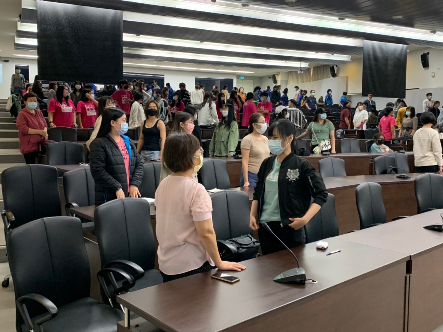 111學年度第二學期   健康講座-跟痠痛說掰掰Image