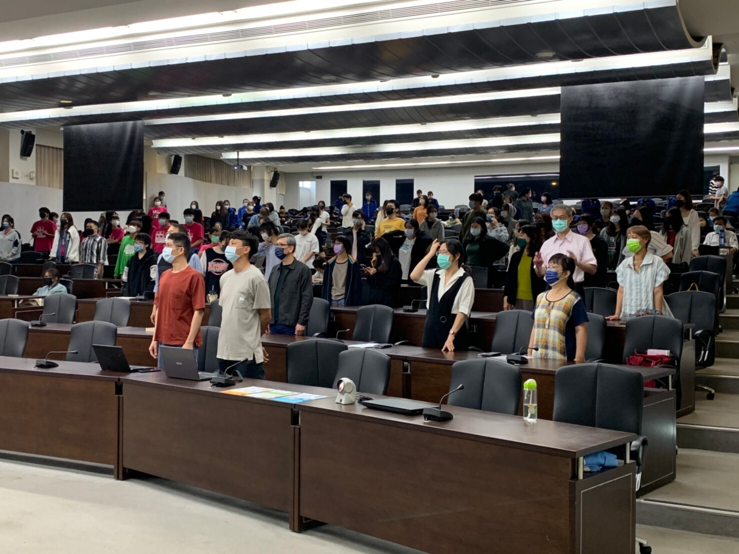 111學年度第二學期   健康講座-跟痠痛說掰掰Image