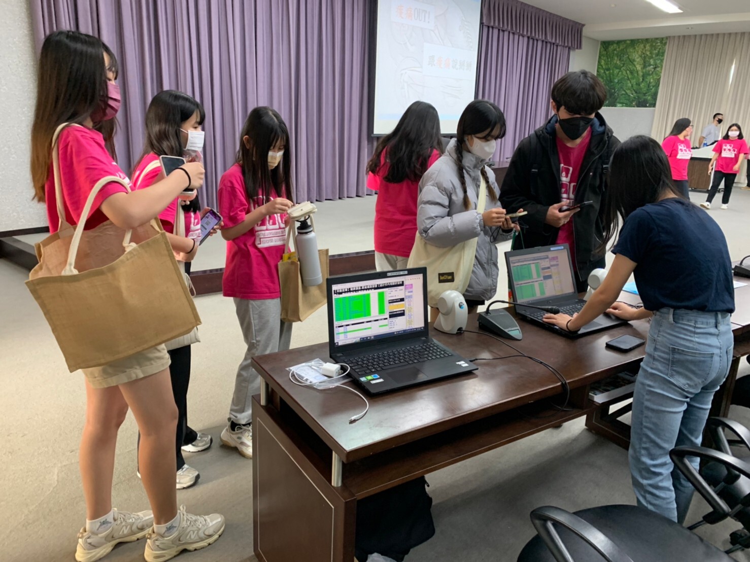 111學年度第二學期   健康講座-跟痠痛說掰掰Image
