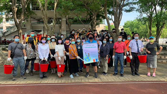 Second semester of the 110th school year Guard the clean home with love (2) 111/05/05(Thu)Image