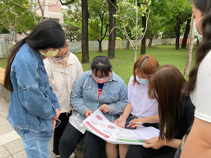 Semester 2, Academic Year 110 Environmental Education Seminar - Dancing with Nature - Ecology in Parks 111/05/10(Tue)Image