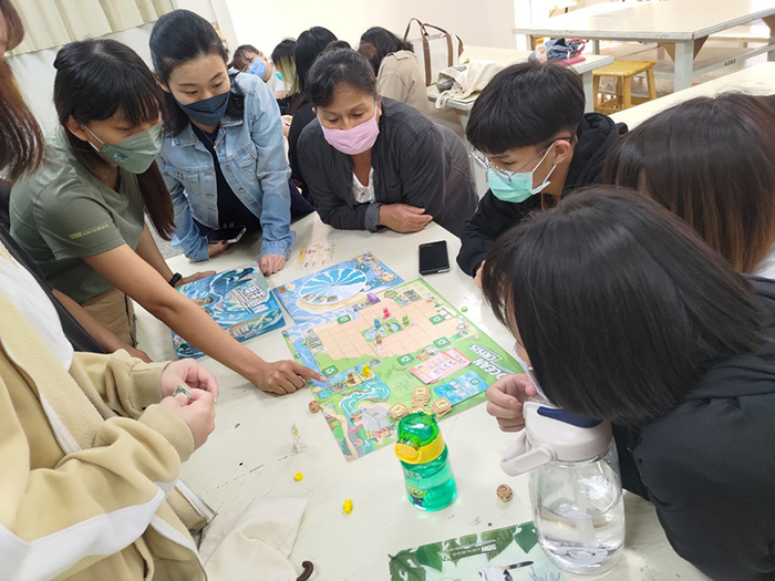 First semester of the 111th school year environmental education activity 