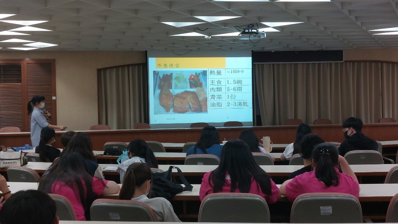 111學年度第二學期 餐飲衛生講座1Image