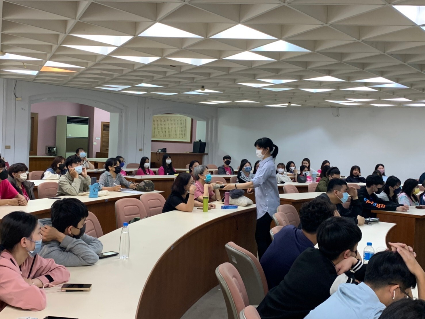 111學年度第二學期 餐飲衛生講座1Image