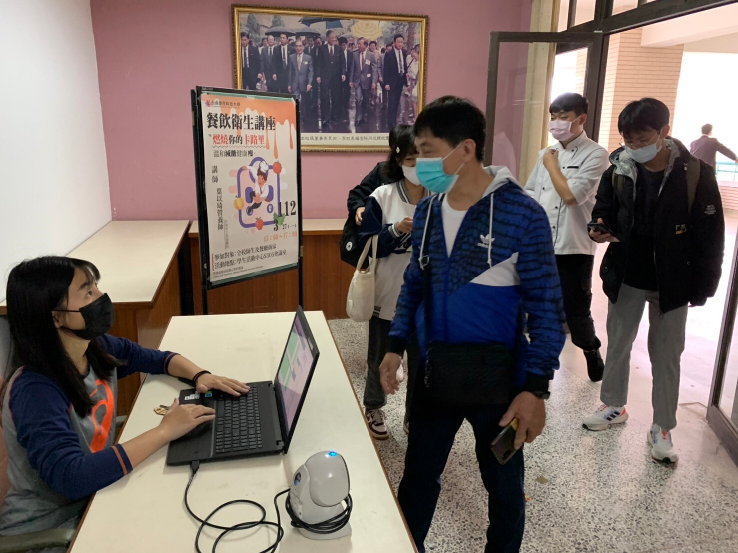 111學年度第二學期 餐飲衛生講座1Image