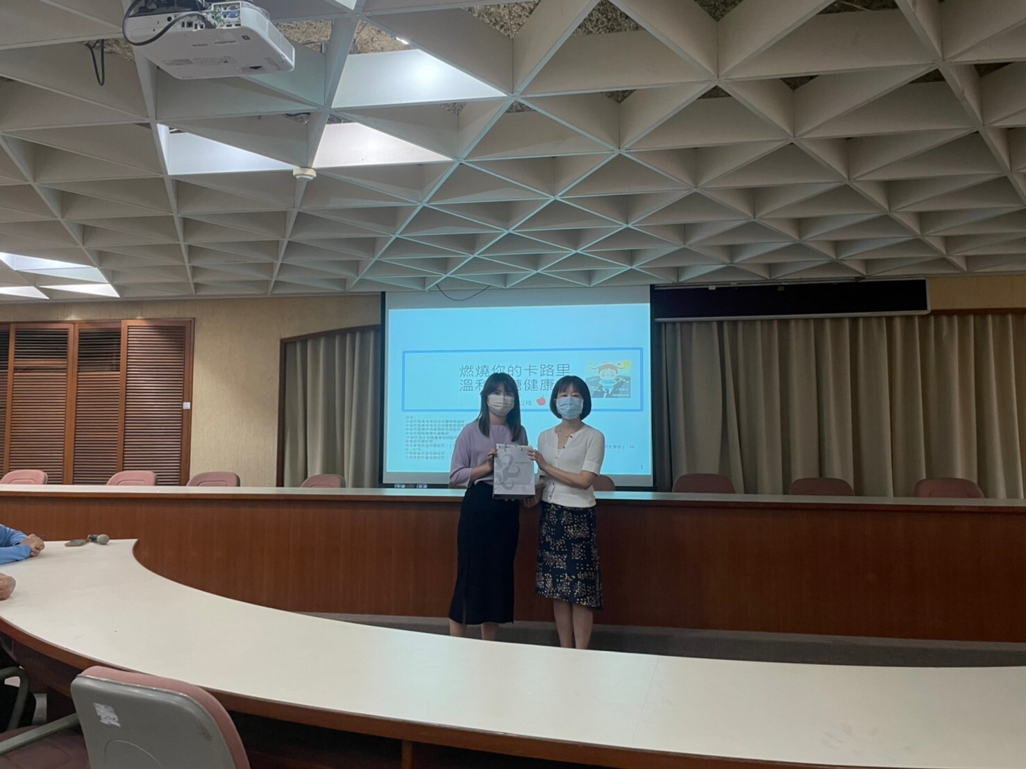 111學年度第二學期 餐飲衛生講座1Image