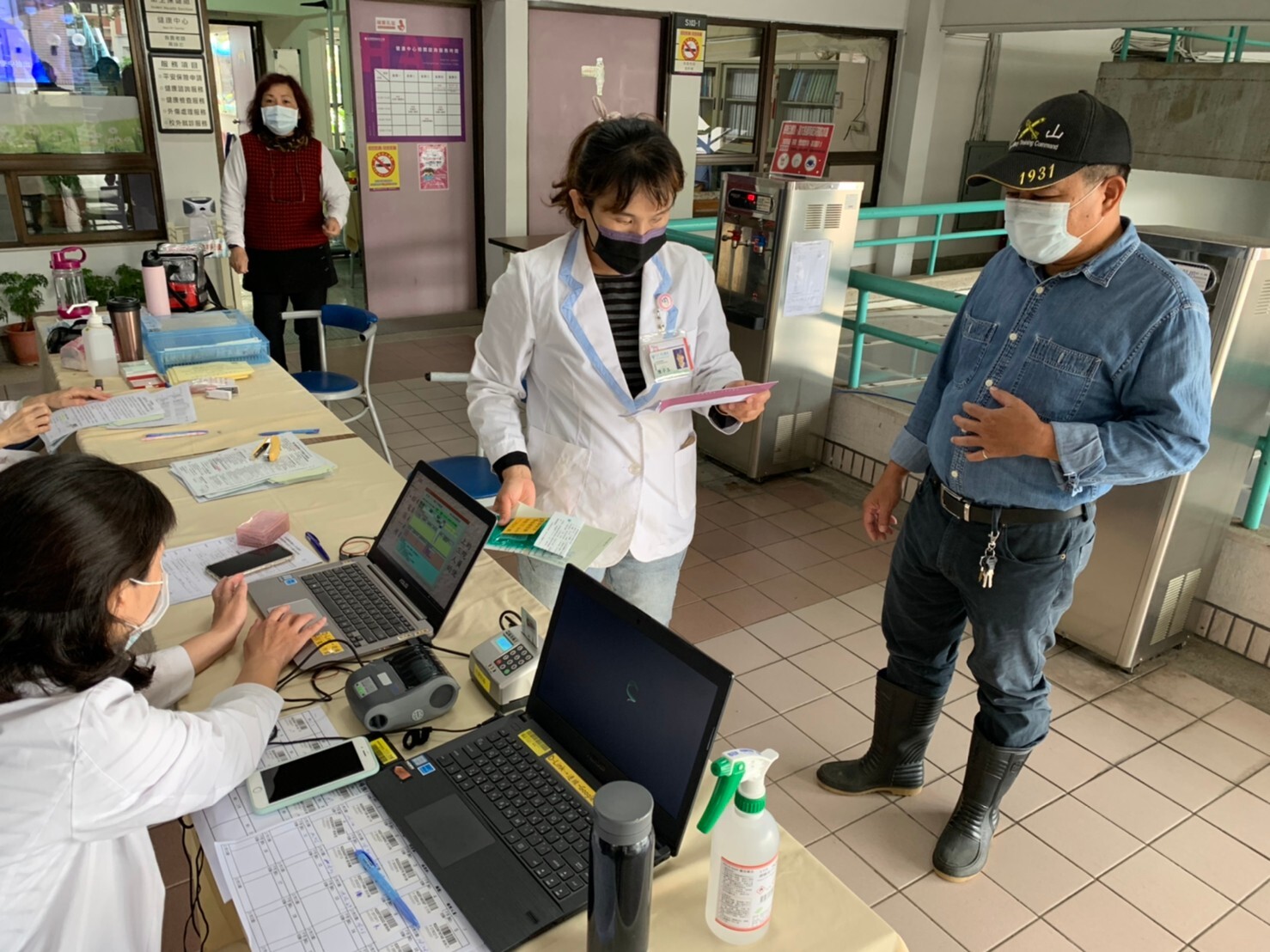 109 school year second semester faculty and staff age-limited health check activitiesImage