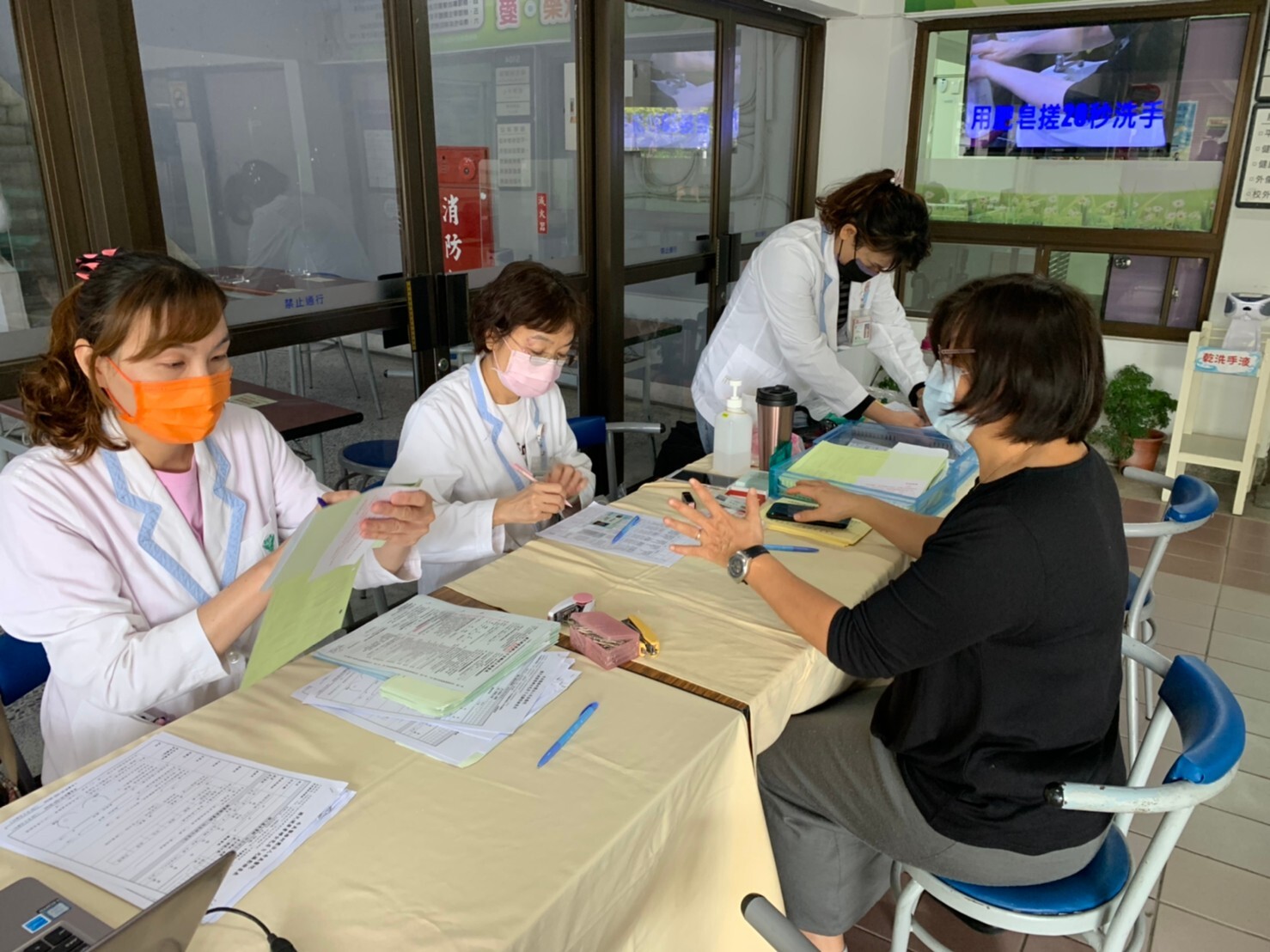 109 school year second semester faculty and staff age-limited health check activitiesImage
