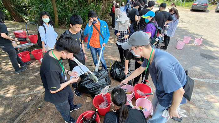 Semester 2, Academic Year 110, Seminar 111/03/21(Mon), Beach Cleaning Activity 111/03/26(Sat)Image
