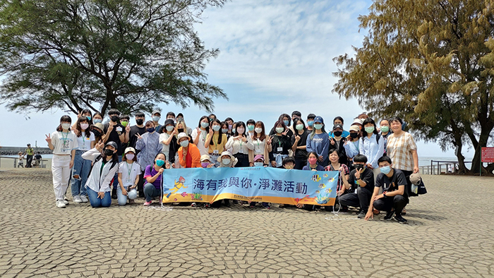 Semester 2, Academic Year 110, Seminar 111/03/21(Mon), Beach Cleaning Activity 111/03/26(Sat)Image