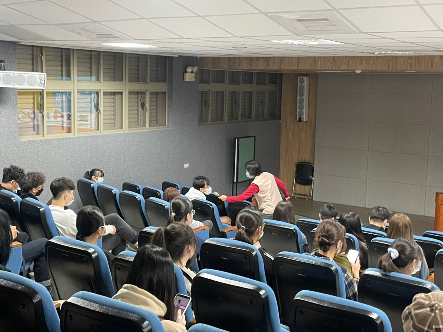 111學年度第二學期  佳樂幹事教育研習Image