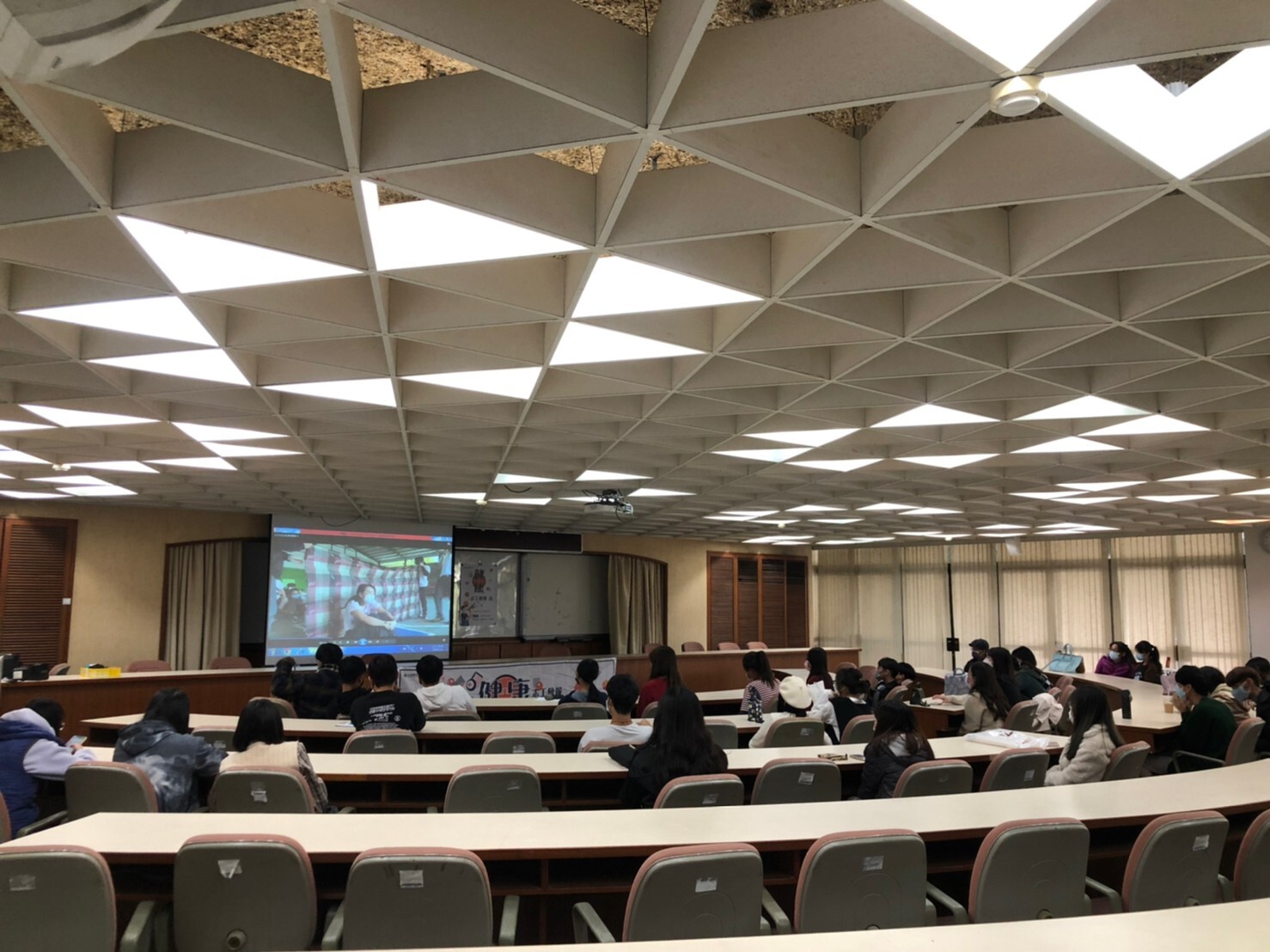 111 Academic Year First Semester Health Volunteer Report 3 (111.12.21)Image