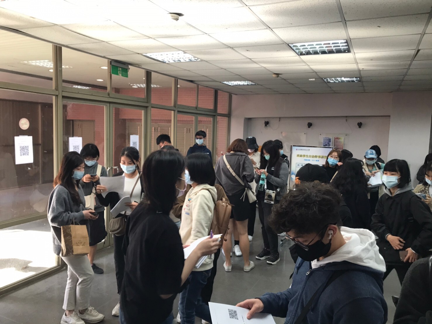 The second semester of the 109 school year Jiale officer education study (posture, dengue fever, sex education, tuberculosis, smoking and drug advocacy)Image